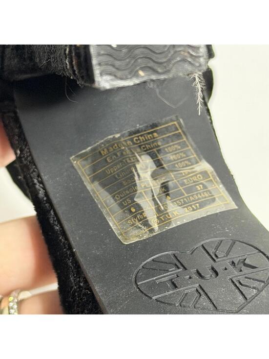 T.U.K. Black Crushed Velvet Cherry Blossom Whimsigoth Platform Heel Size 6 - Picture 9 of 9